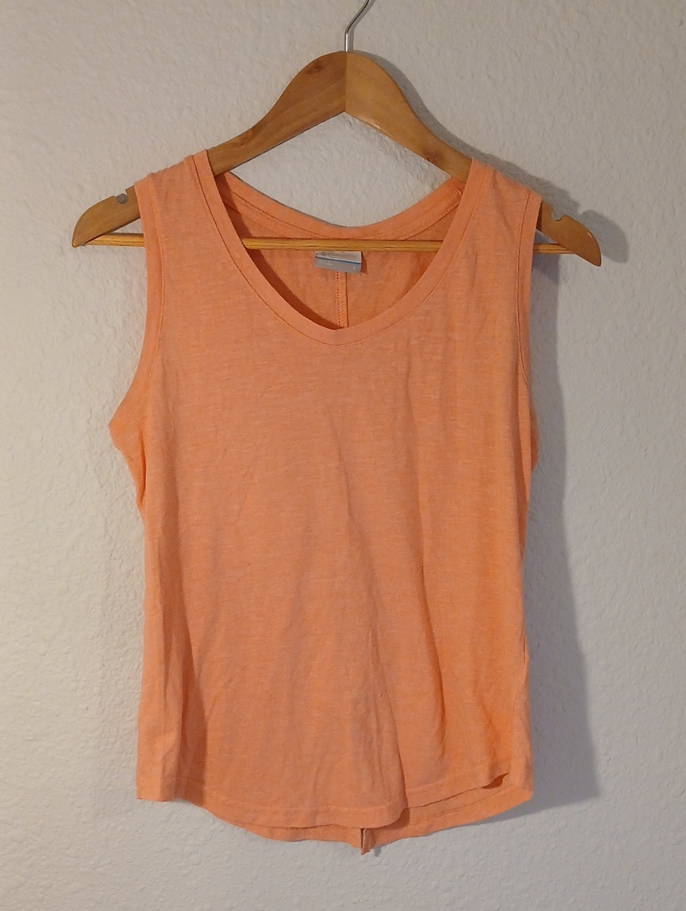 Columbia Women's Peach-Orange Sleeveless V-Neck Tank